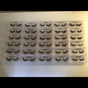 🗣AUCTION 3D MINK EYELASHES🚨PLEASE READ 30Pairs🚨